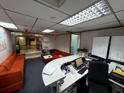 High Street Centre (D6), Office #546876401